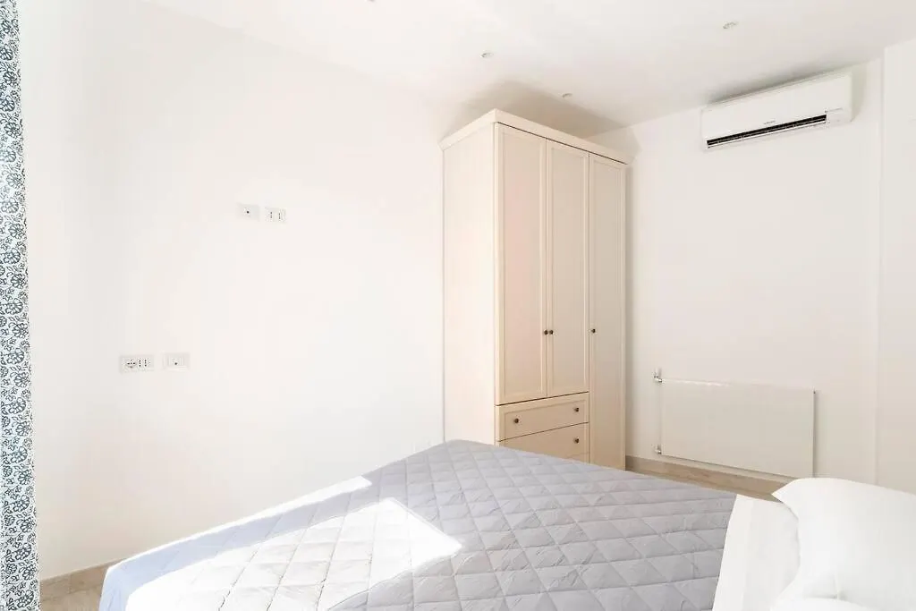 First Floor Apartment Ρώμη 0*,