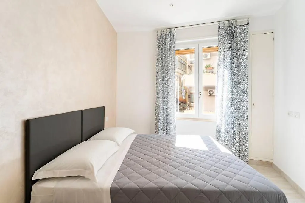 First Floor Apartment Ρώμη Ιταλία